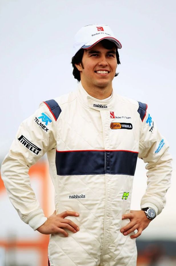 关于梅赛德斯轻取红牛二队,佩雷兹高光表现的信息 关于梅赛德斯轻取红牛二队,佩雷兹高光表现的信息