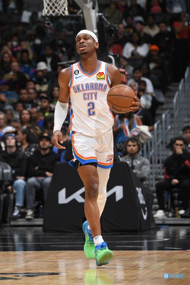 国王逆转灰熊，麦科勒姆高光表现