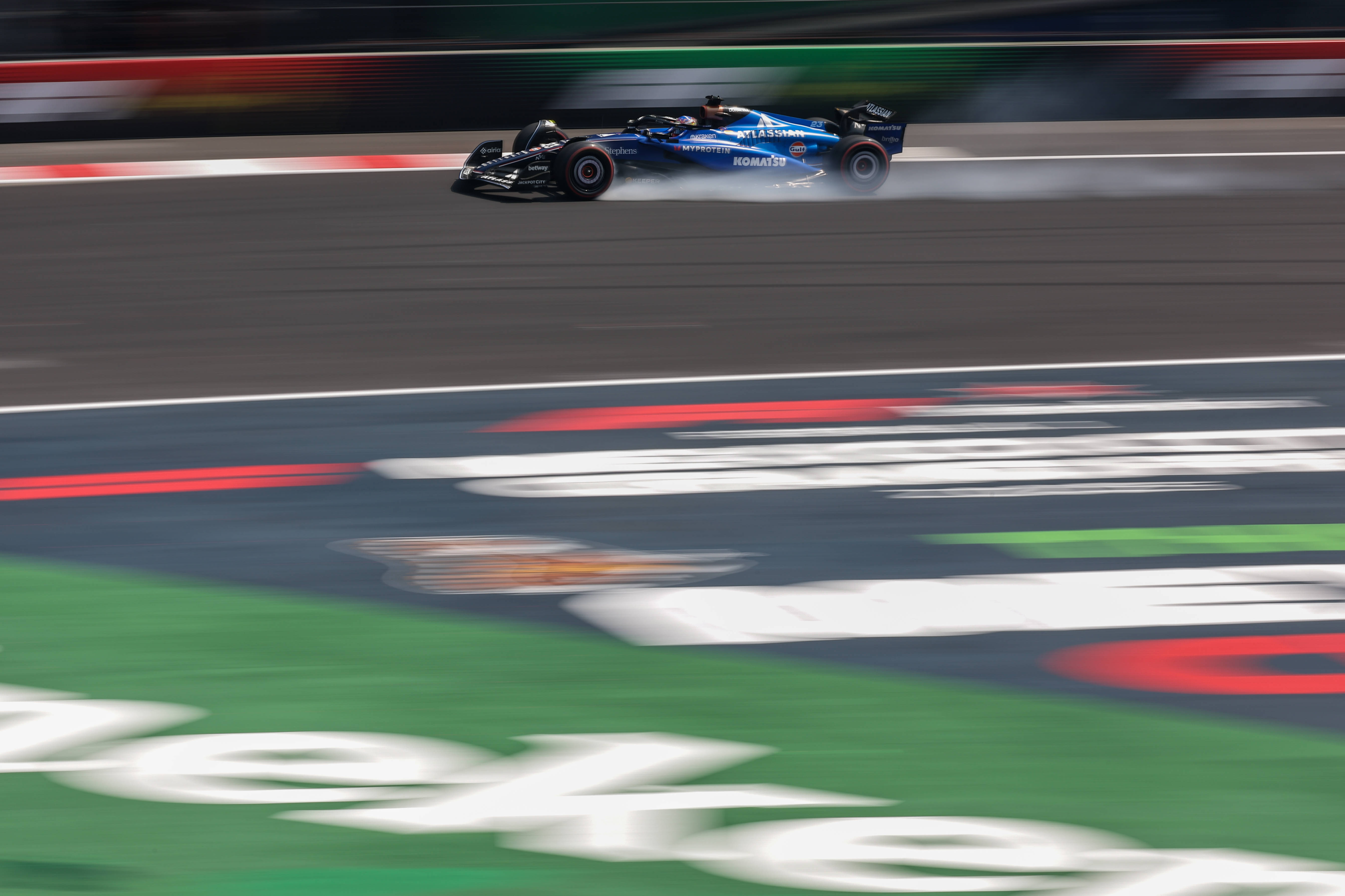 红牛车队完胜哈斯车队,勒克莱尔扛起全队 红牛车队完胜哈斯车队,勒克莱尔扛起全队