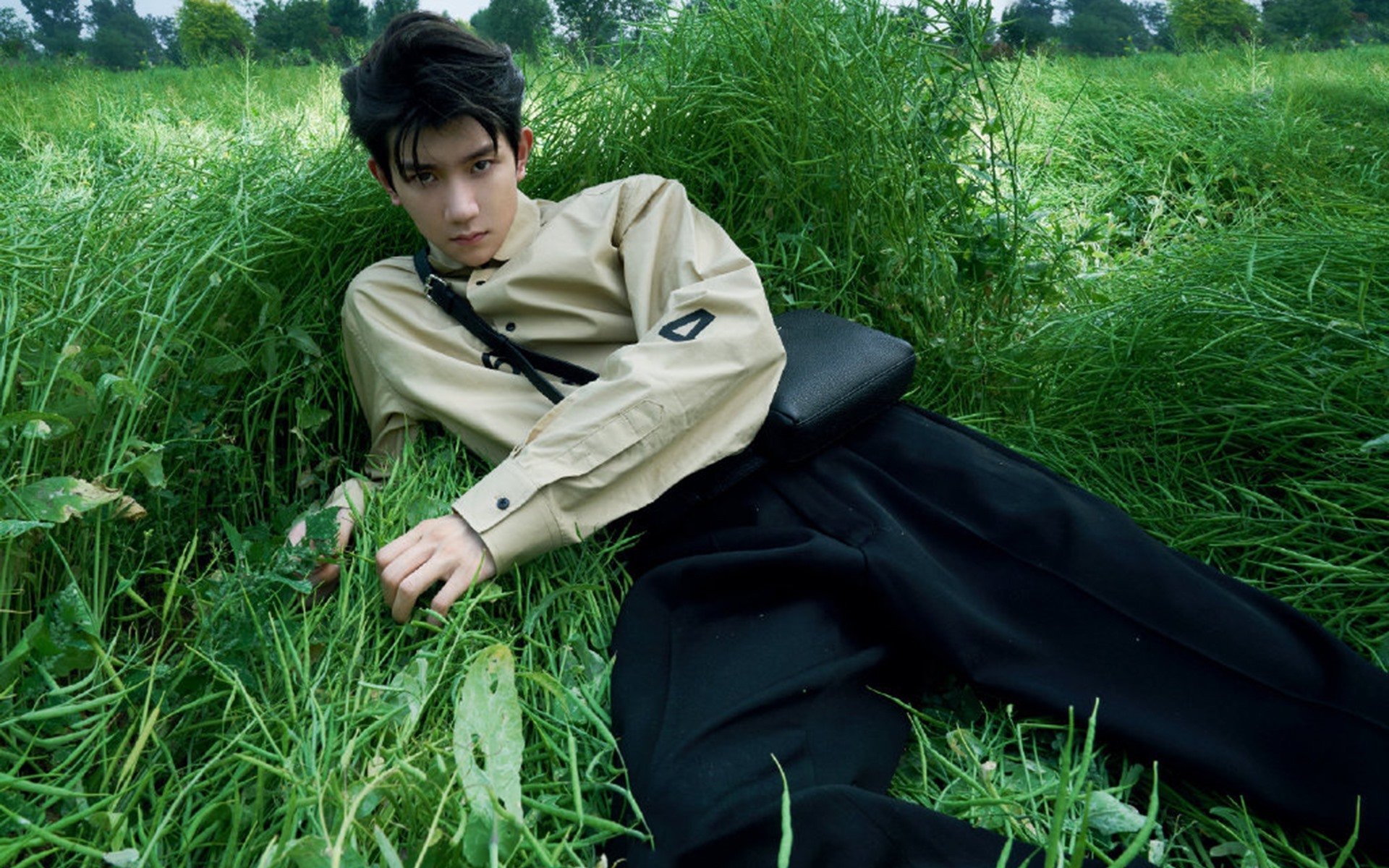 东西方同步上演悬念终结，当约基奇用智慧接管高原之夜