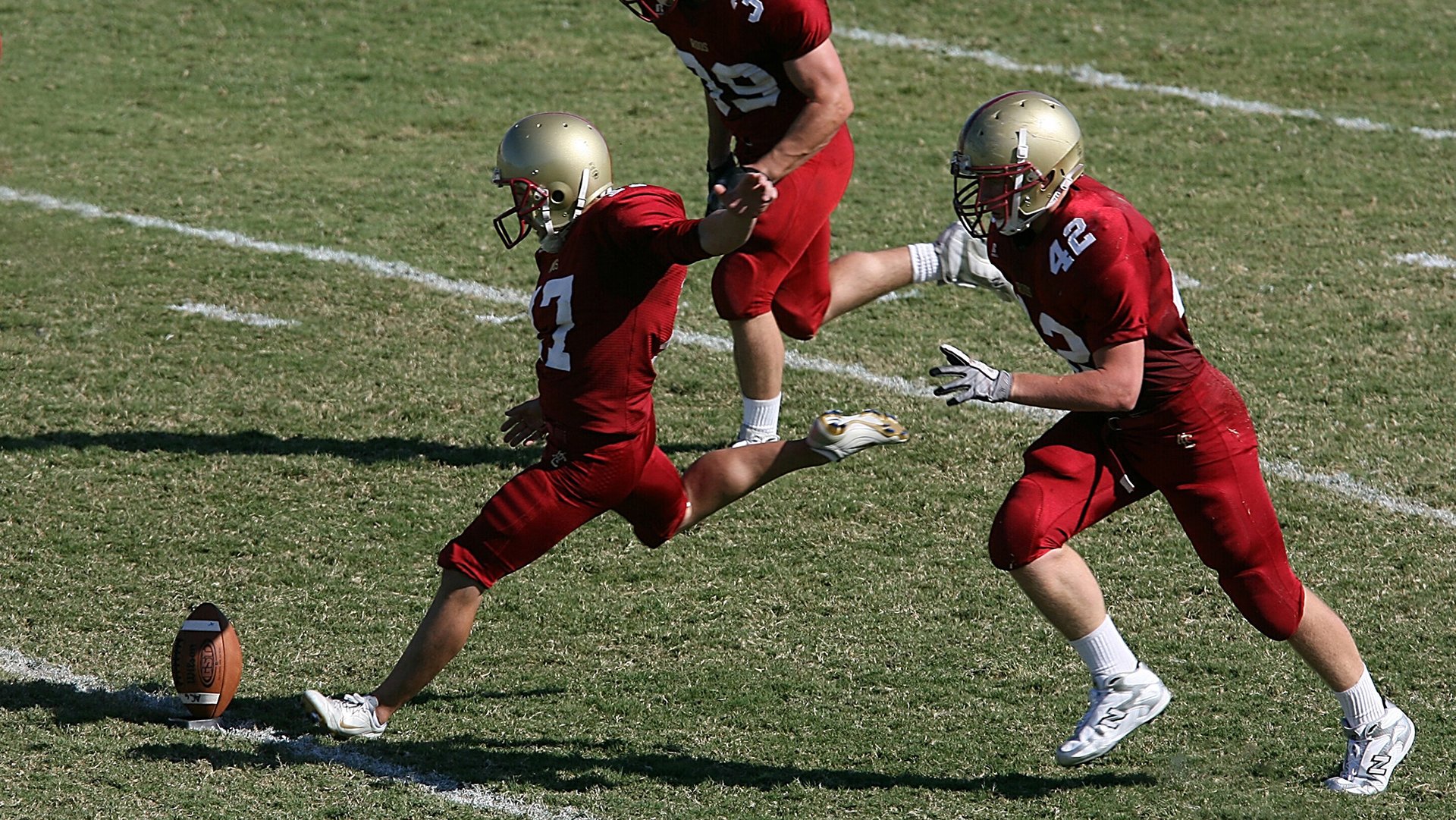 开云体育平台APP-F1争冠夜班凯罗铸就防守禁区，竞技之巅的静止与轰鸣