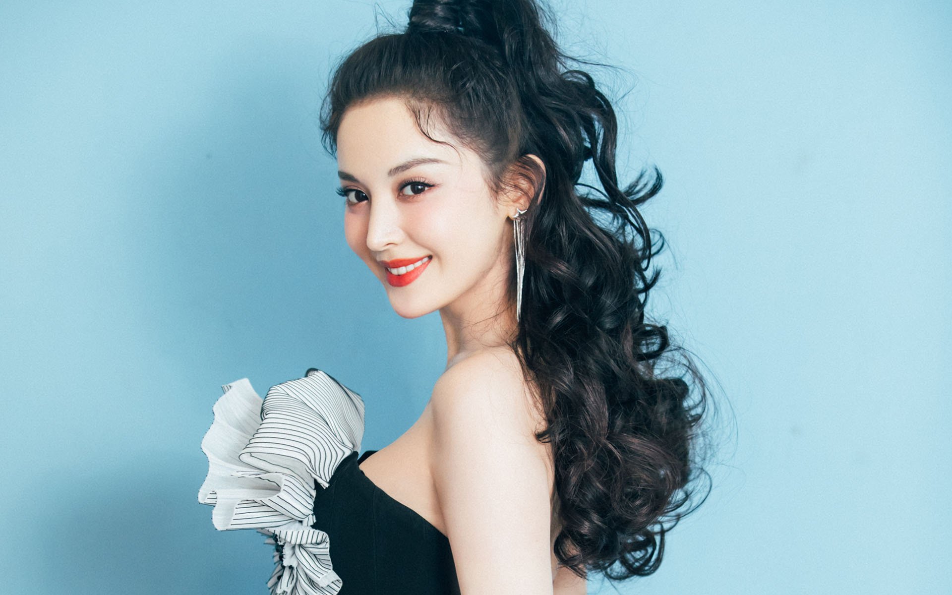 撕裂凤凰城防线，拉文50分之夜，书写联盟新传奇